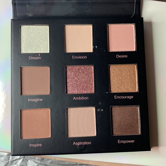 Makeup super set Urban Decay, Milk, Saint Luxe… - Picture 10 of 14